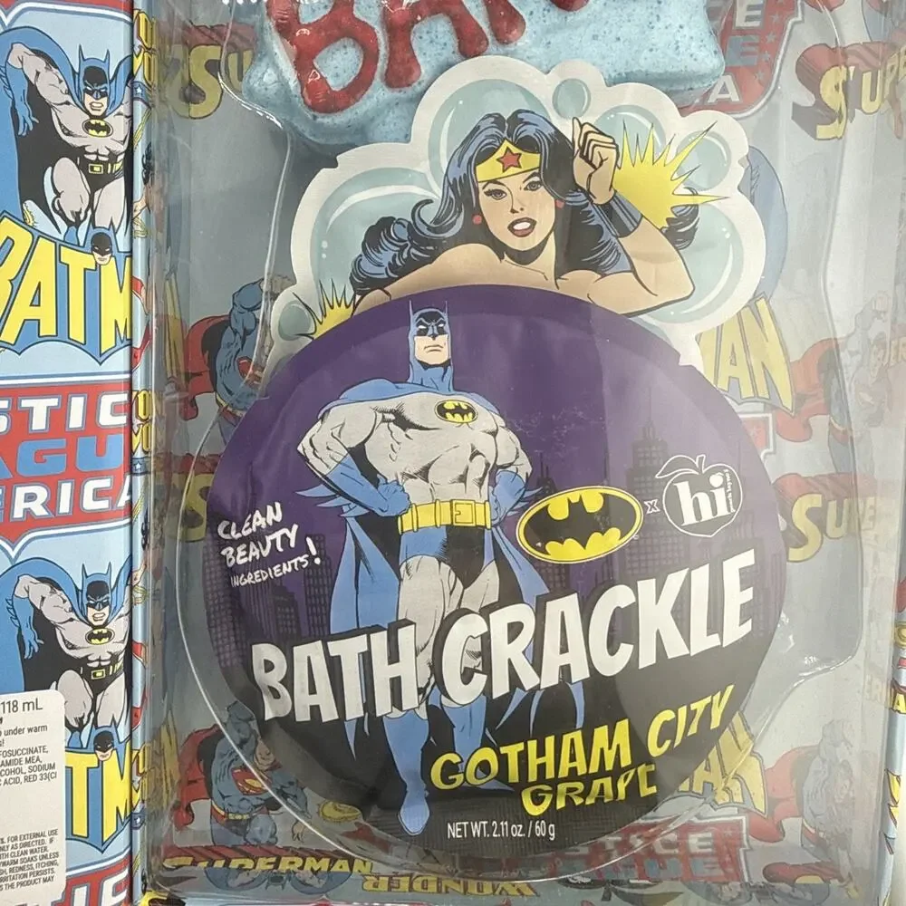 DC Justice League Batman Superman Wonder Woman hi Bath Gift Set Comic Book